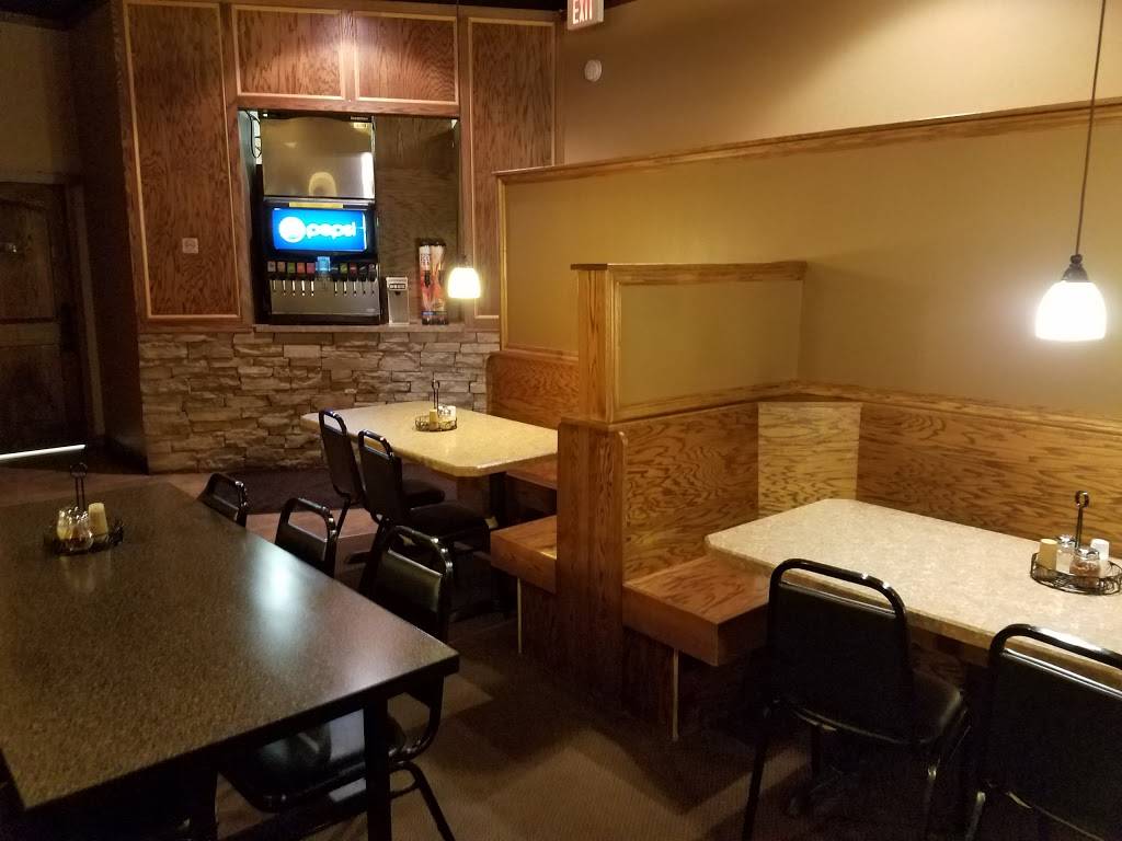 Pizza King | restaurant | 18 Saratoga Dr, Batesville, IN 47006, USA | 8129325464 OR +1 812-932-5464