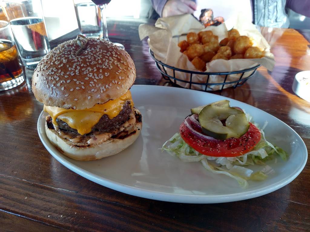 Home Team BBQ | restaurant | 126 Williman St, Charleston, SC 29403, USA | 8432257427 OR +1 843-225-7427