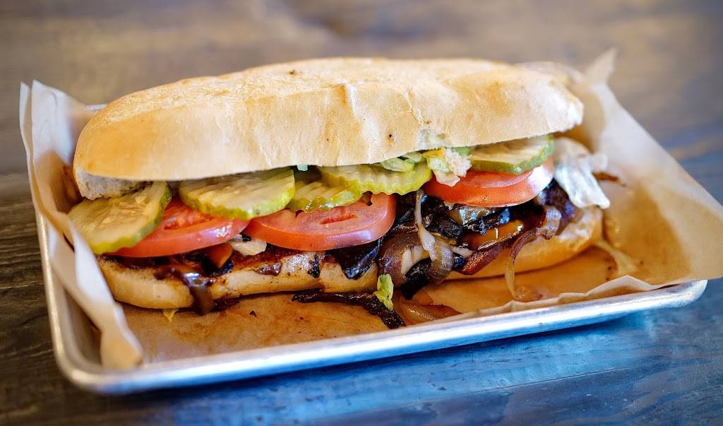 Poor Boys | restaurant | 319 6th St, West Sacramento, CA 95605, USA | 9166663948 OR +1 916-666-3948