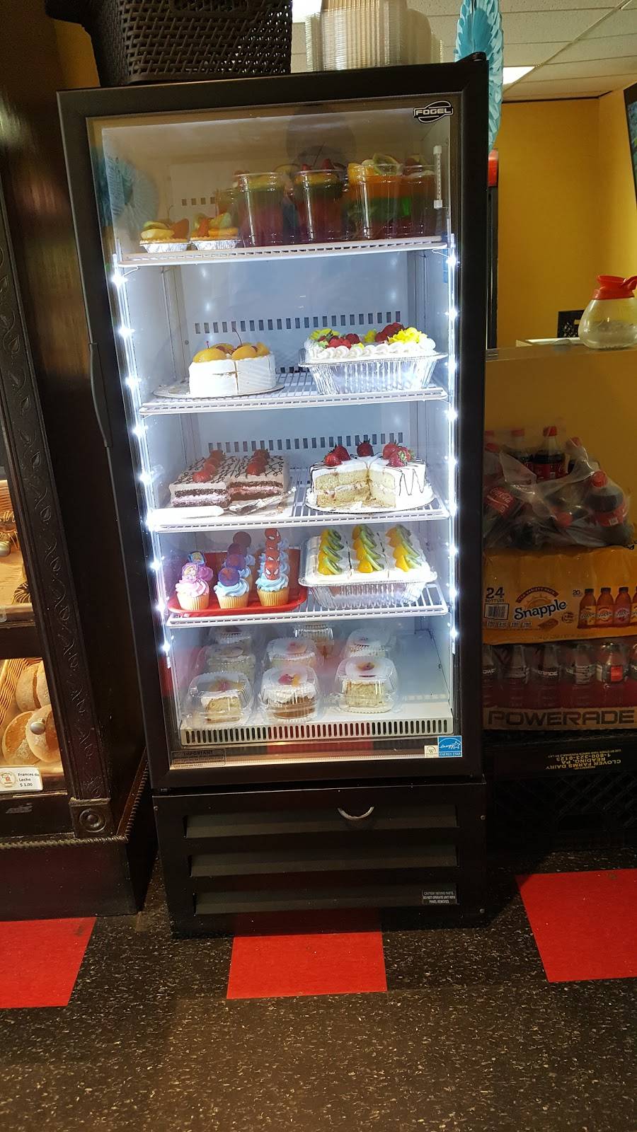 La Monja Blanca | restaurant | 19 Anderson St, Trenton, NJ 08611, USA | 6092185143 OR +1 609-218-5143