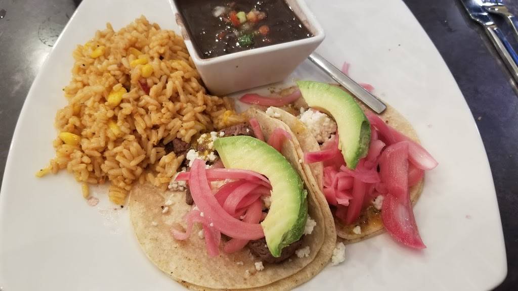 BEJAS Grill & Cantina | restaurant | 215 E Main St, Fredericksburg, TX 78624, USA | 8309923172 OR +1 830-992-3172