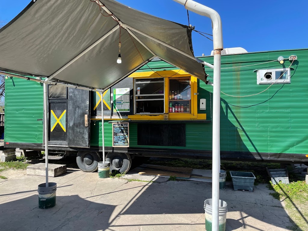 Tonys Jamaican Food | restaurant | 1200 E 11th St, Austin, TX 78702, USA | 5129455090 OR +1 512-945-5090