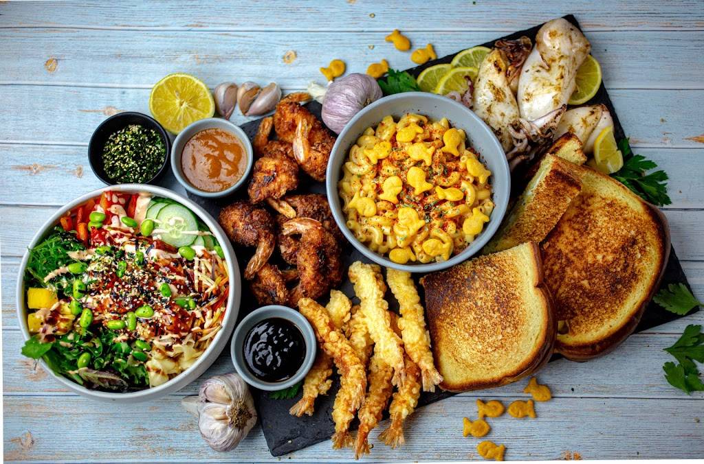 Pier 87 Fish Market & Grill SQ1 | meal takeaway | 100 City Centre Dr, Mississauga, ON L5B 2C9, Canada | 9058563474 OR +1 905-856-3474