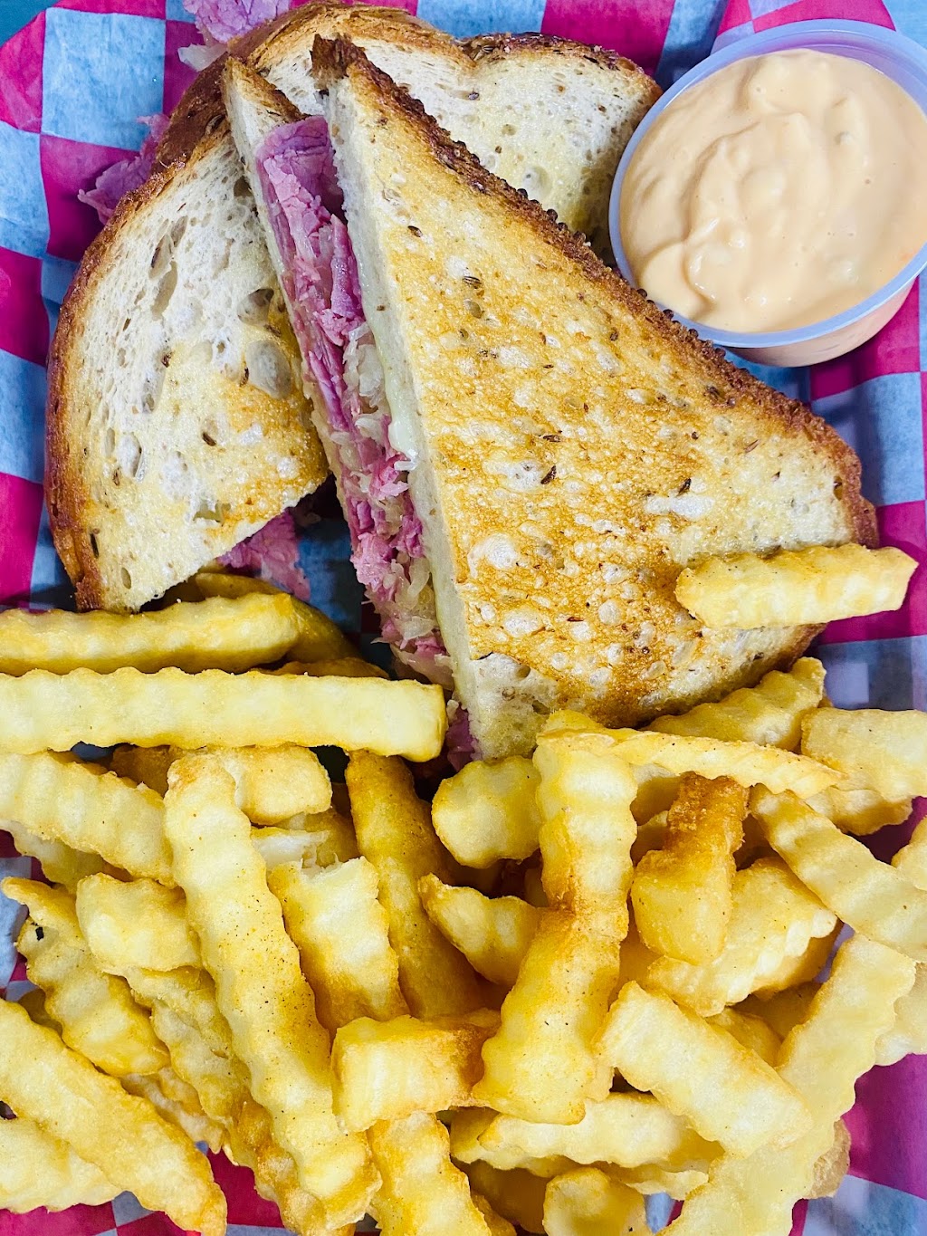 Somonauk Delite | restaurant | 105 S Cherry St, Somonauk, IL 60552, USA | 8154985084 OR +1 815-498-5084