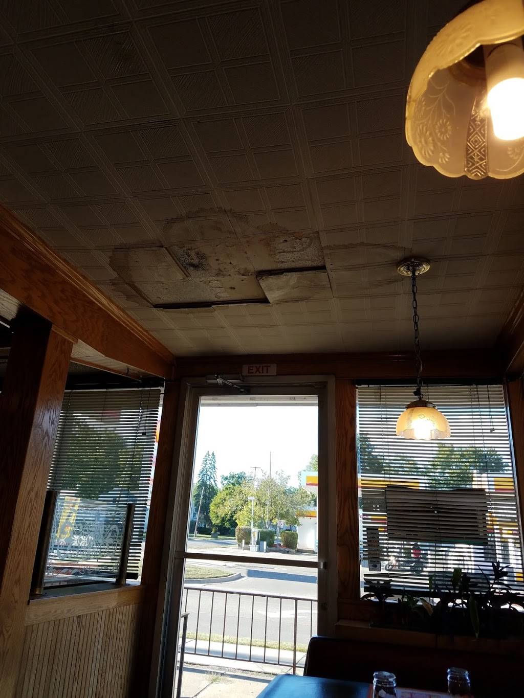 Chee Peng Chinese Restaurant | restaurant | 1202 Jordan Lake St, Lake Odessa, MI 48849, USA | 6163747007 OR +1 616-374-7007