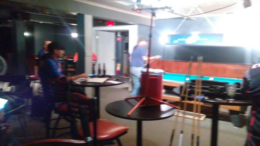 JJs Tavern | restaurant | 99 Main St Unit B, Florence, MA 01062, USA | 4135865705 OR +1 413-586-5705