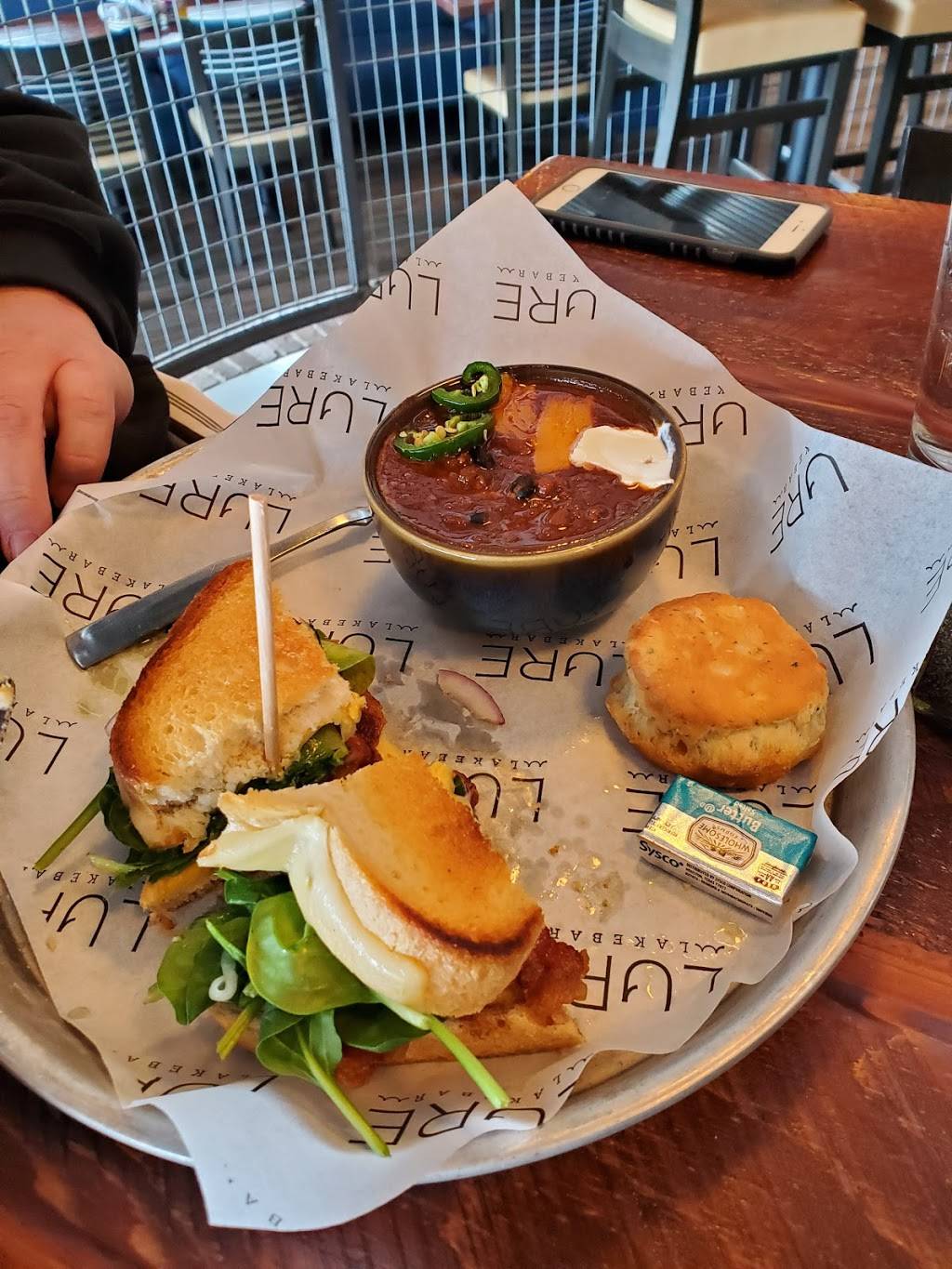 Lure Lakebar | restaurant | 2800 N Nokomis NE, Alexandria, MN 56308, USA | 3202197755 OR +1 320-219-7755