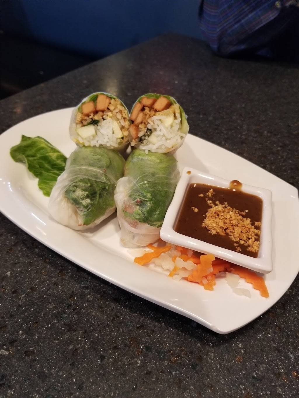 Le Delights - Banh Mi & Pho | restaurant | 8095 Macon Rd, Cordova, TN 38018, USA | 9012072746 OR +1 901-207-2746