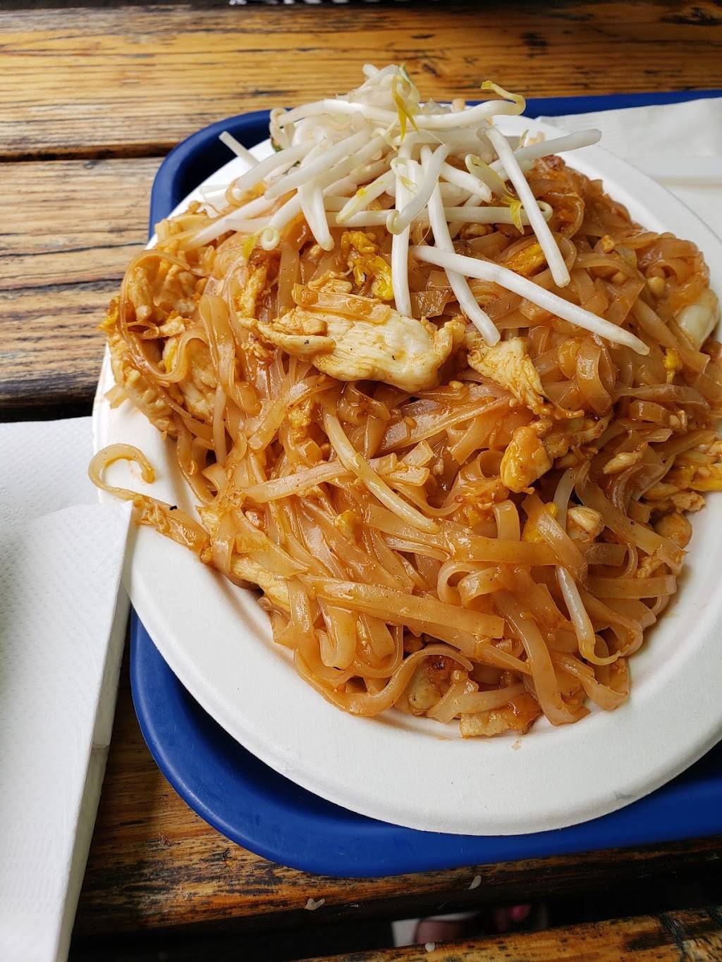 E-Side Thai Cuisine | restaurant | 4262 SE Belmont St, Portland, OR 97215, USA | 5033604187 OR +1 503-360-4187