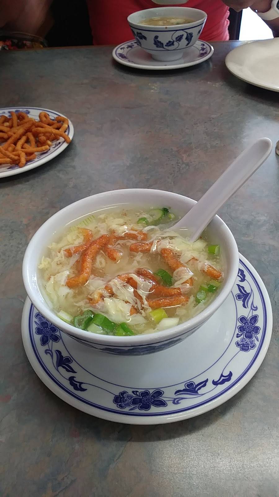 Hong Kong Restaurant | restaurant | 5122 Whittier Blvd, Los Angeles, CA 90022, USA | 3232698379 OR +1 323-269-8379