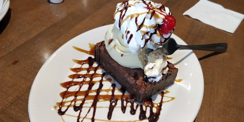 Swiss Chalet | restaurant | 3400 Danforth Ave, Scarborough, ON M1L 1E1, Canada | 4166992506 OR +1 416-699-2506