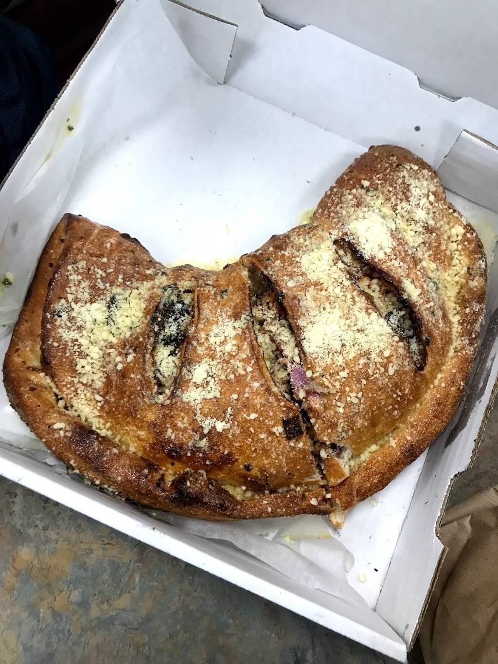 Royal Barbecue Pizza | restaurant | 5844 Mt Elliott St, Detroit, MI 48211, USA | 3139232222 OR +1 313-923-2222