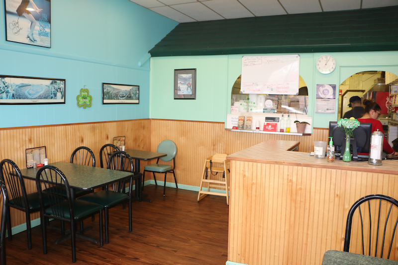 Elmwood Pizza & Grinders - NEW OWNER | restaurant | 1154 New Britain Ave, West Hartford, CT 06110, USA | 8605612044 OR +1 860-561-2044