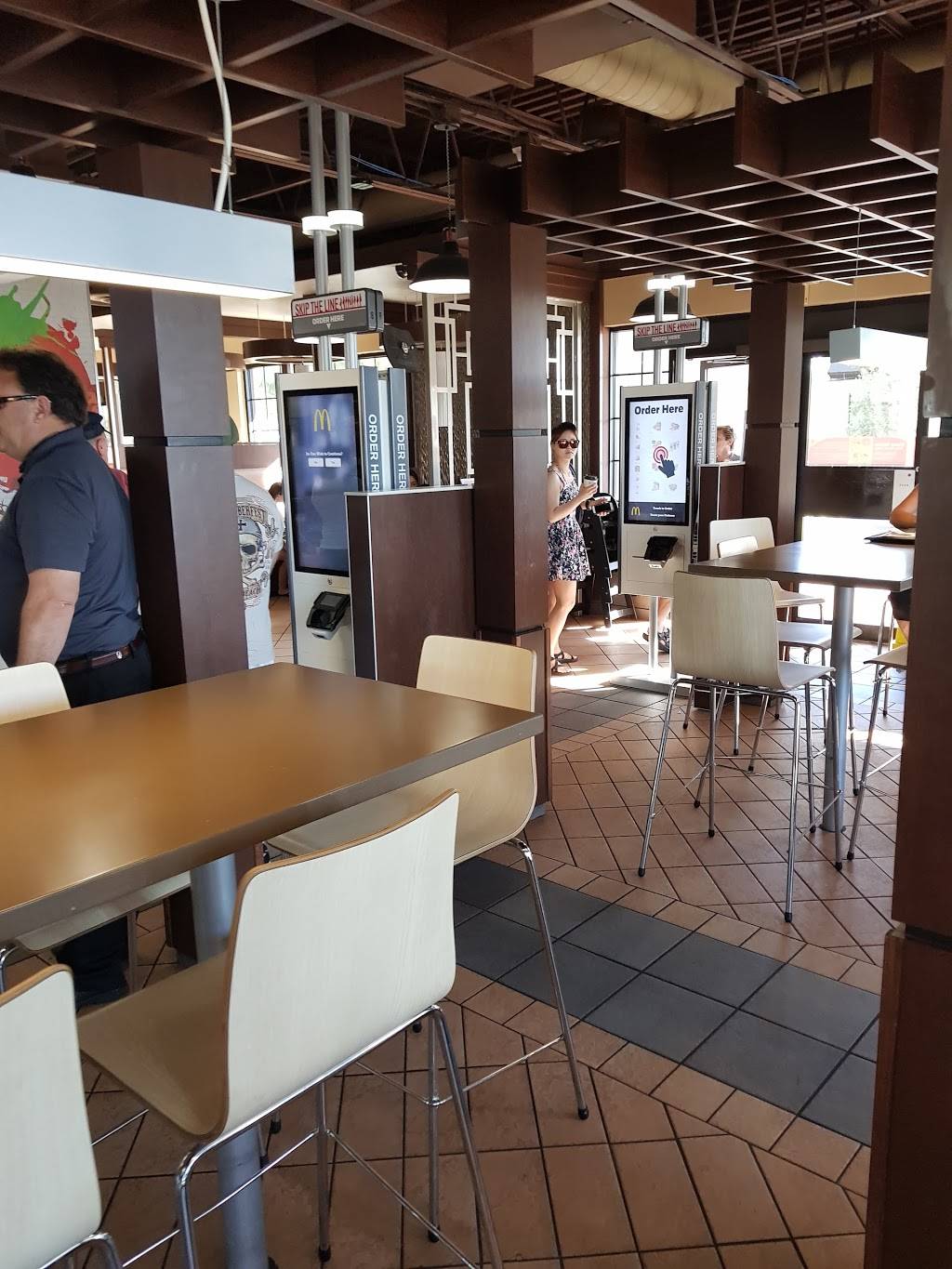 McDonalds | cafe | 8875 Davis Blvd, Naples, FL 34104, USA | 2394557745 OR +1 239-455-7745