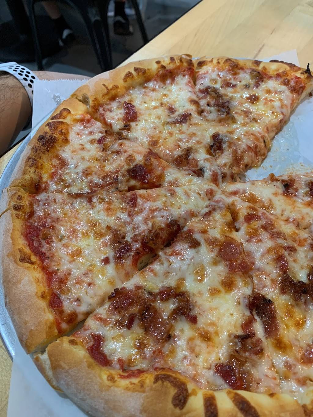 161st Street Pizzeria | meal delivery | 3252 Cahuenga Blvd W, Los Angeles, CA 90068, USA | 3238516161 OR +1 323-851-6161