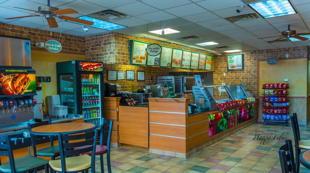 Subway | restaurant | 1161 NJ-35, Middletown, NJ 07748, USA | 8482253935 OR +1 848-225-3935