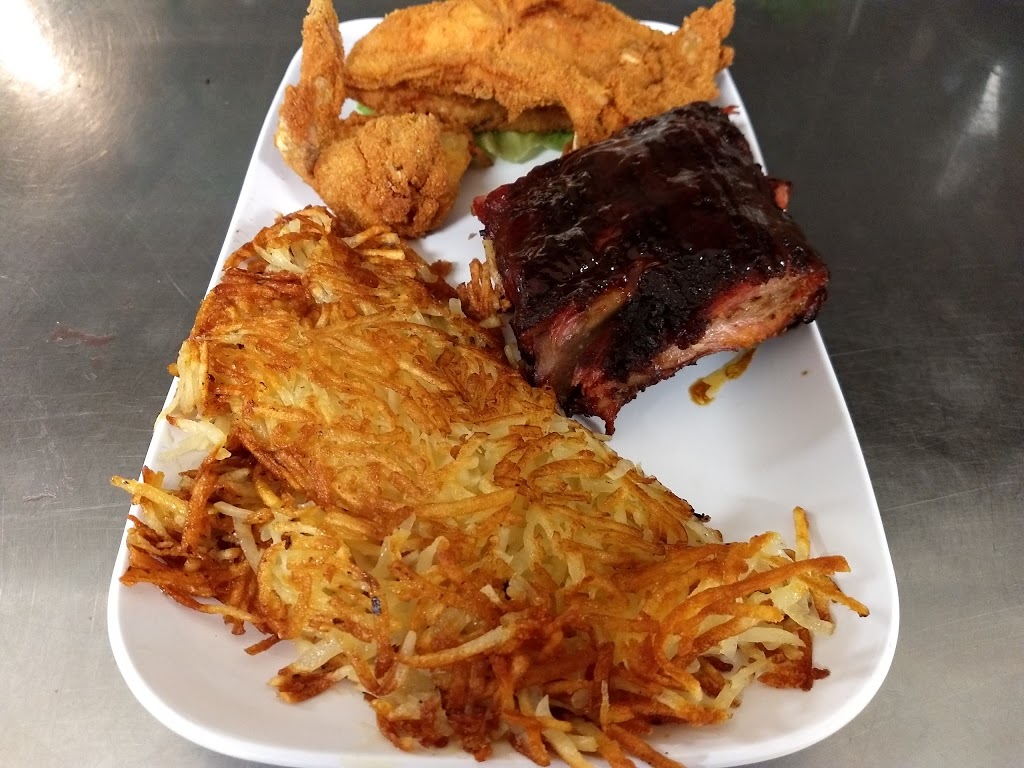 Rosalies Restaurant, Bakery and Lounge | bakery | 9 8th Ave E, Sisseton, SD 57262, USA | 6056987401 OR +1 605-698-7401