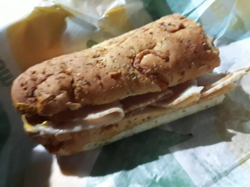 Subway Restaurants | restaurant | 3675 Maco Rd NE, Leland, NC 28451, USA | 9106555685 OR +1 910-655-5685