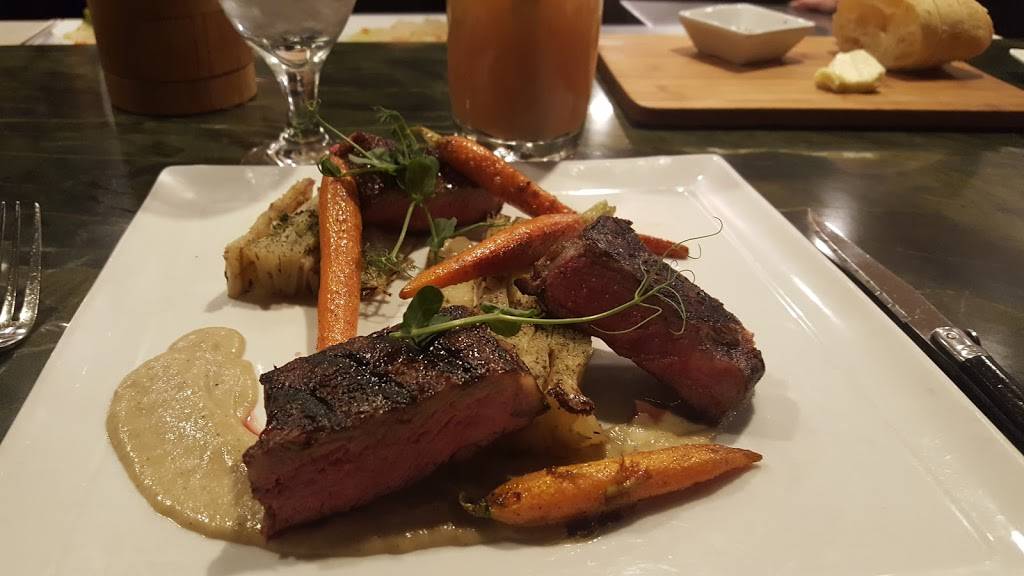 Mombo | restaurant | 66 Marcy St, Portsmouth, NH 03802, USA | 6034332340 OR +1 603-433-2340