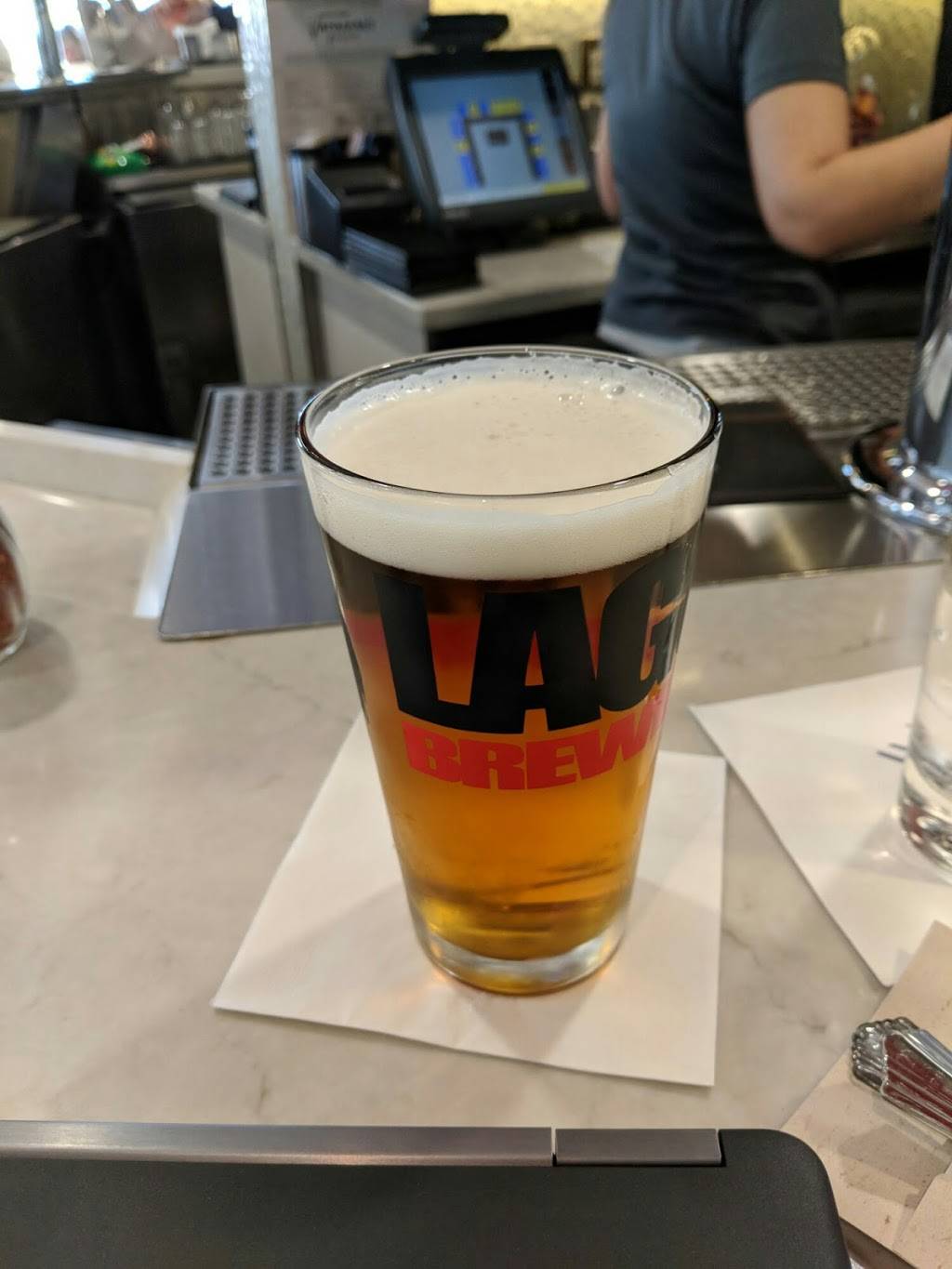 Varasano’s Pizzeria | restaurant | 6000 N Terminal Pkwy, Atlanta, GA 30337, USA | 4043528216 OR +1 404-352-8216