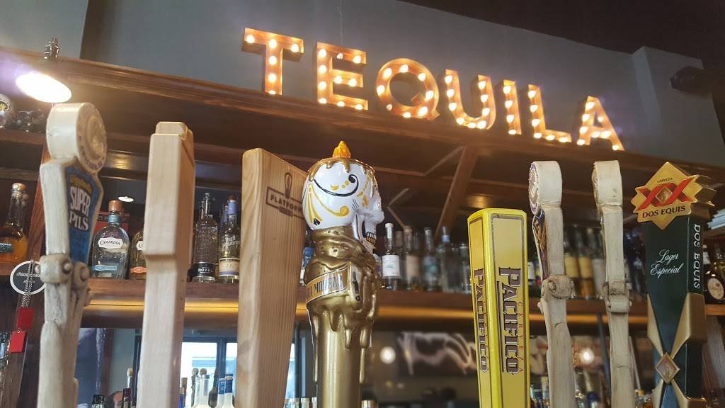 El Carnicero | restaurant | 16918 Detroit Ave, Lakewood, OH 44107, USA | 2162263415 OR +1 216-226-3415