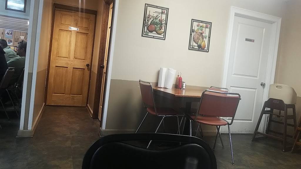 Dawns Deli | restaurant | 131 TN-20, Summertown, TN 38483, USA | 9319644030 OR +1 931-964-4030