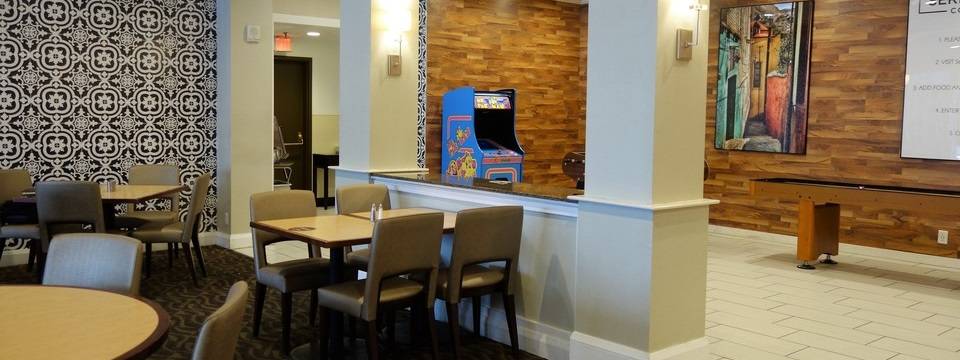 Serranos Cocina | restaurant | 2200 Freeway Blvd 1st Floor, Brooklyn Center, MN 55430, USA | 7634451013 OR +1 763-445-1013