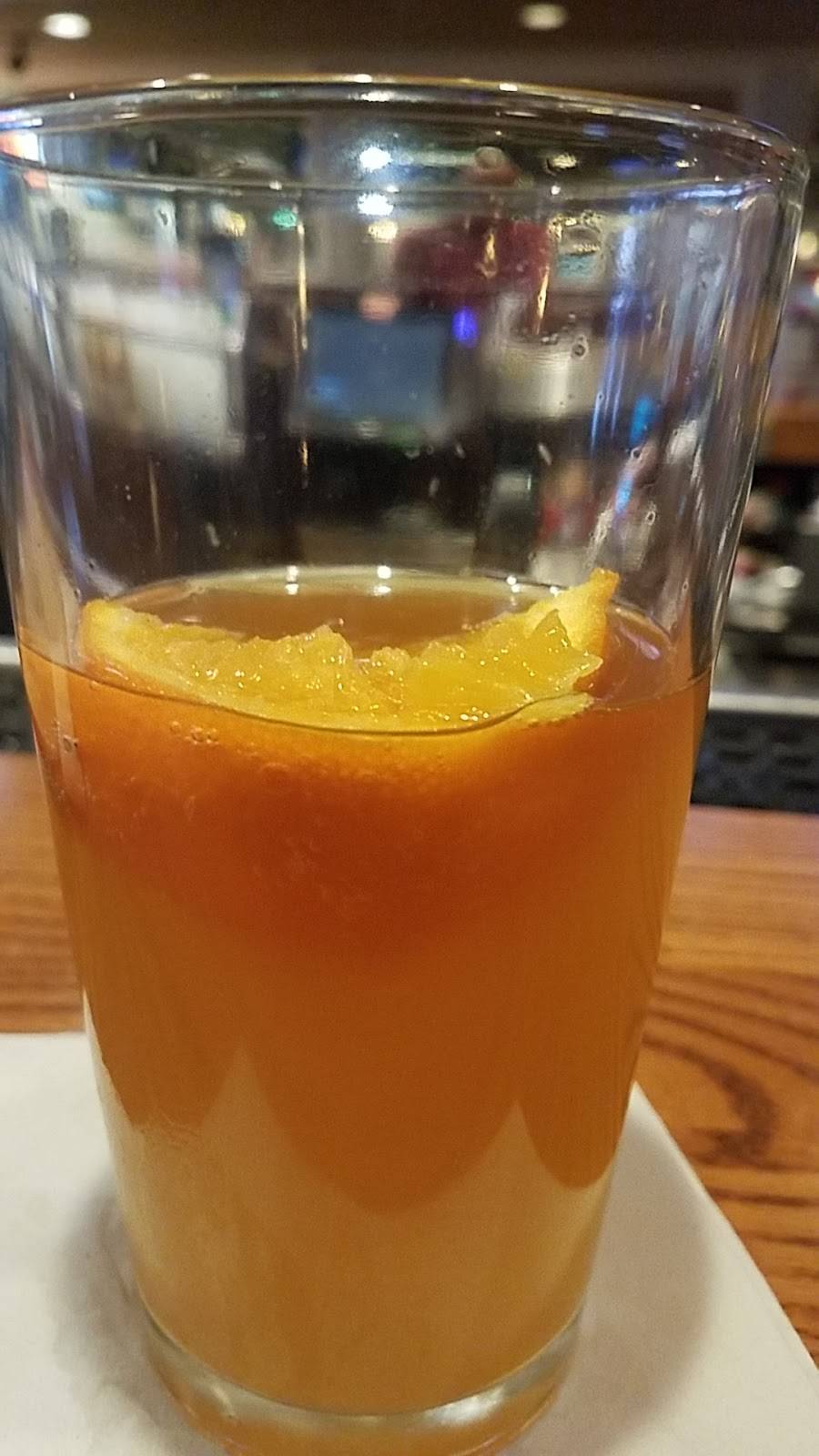 Chilis Grill & Bar | meal takeaway | 88 Gore Rd, Morris, IL 60450, USA | 8159412005 OR +1 815-941-2005