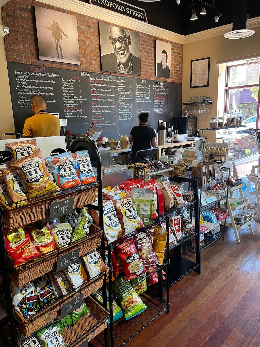 Slaters Market | restaurant | 1552 Potomac Greens Dr, Alexandria, VA 22314, USA | 7035483807 OR +1 703-548-3807