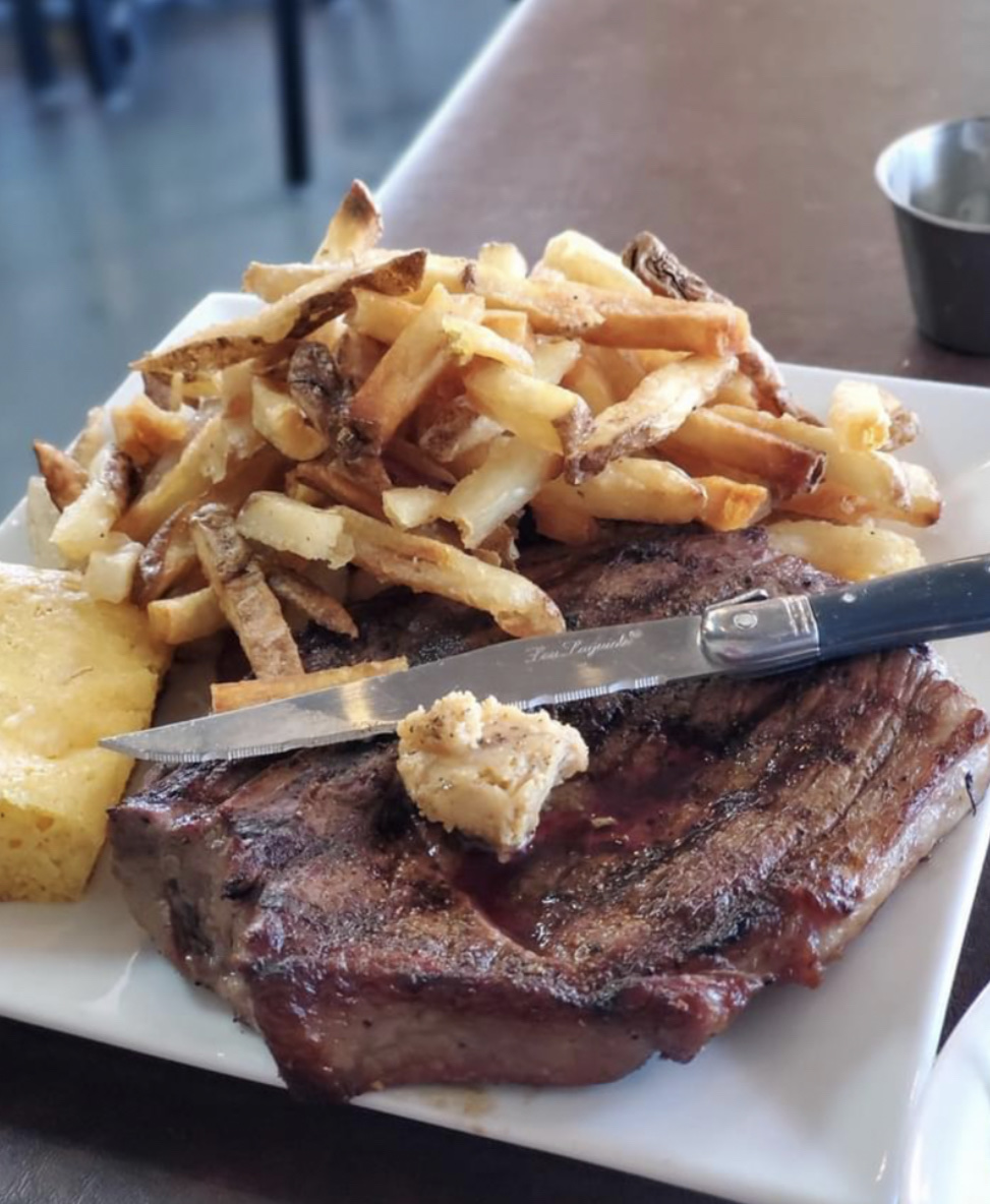 Carnivores Meats & Drinks | restaurant | 220 Marshall Dr Ste 8, St Robert, MO 65584, USA | 5734512090 OR +1 573-451-2090