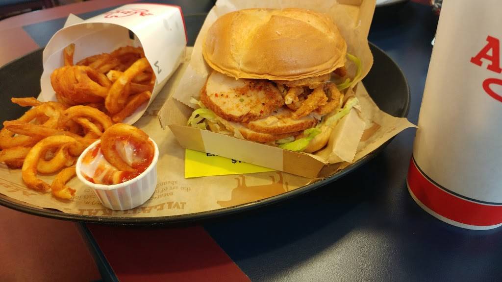 Arbys | restaurant | 307 Prairie View Rd, Chippewa Falls, WI 54729, USA | 7157268888 OR +1 715-726-8888