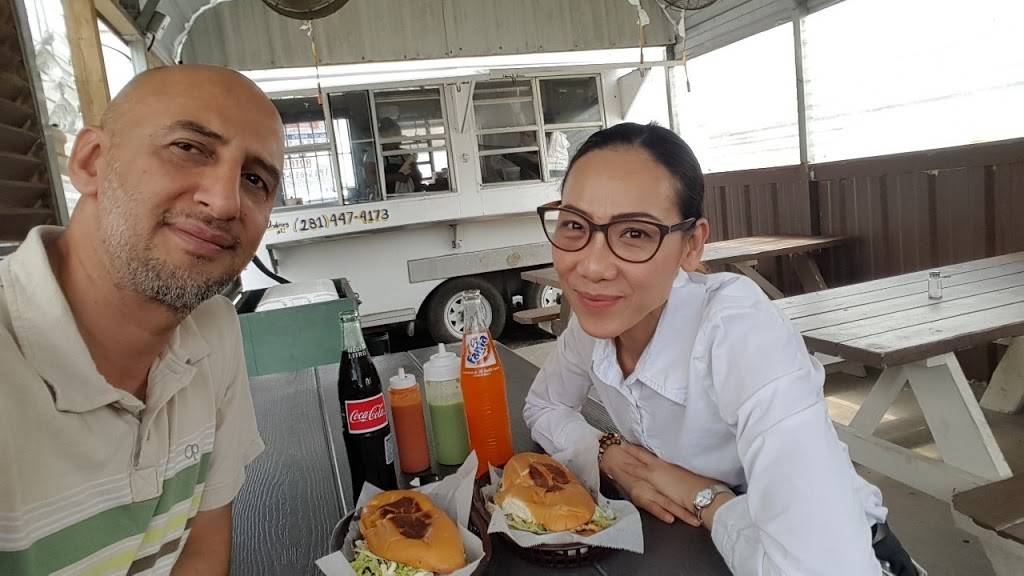 La sabrosita food truck | restaurant | 9200 Airline Dr, Houston, TX 77037, USA | 2814474173 OR +1 281-447-4173