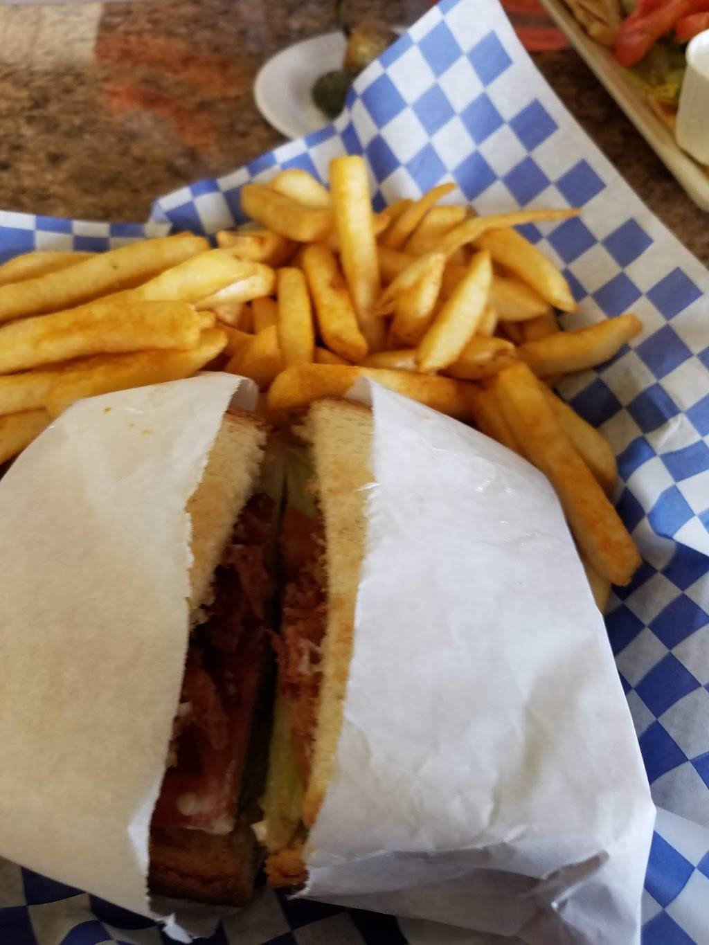 Gus Junior | restaurant | 1292 N Waterman Ave, San Bernardino, CA 92404, USA | 9098846088 OR +1 909-884-6088