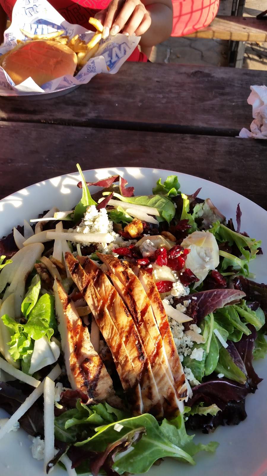 Willies Grill & Icehouse | restaurant | 4051 N Loop 1604 W, San Antonio, TX 78257, USA | 2104934333 OR +1 210-493-4333