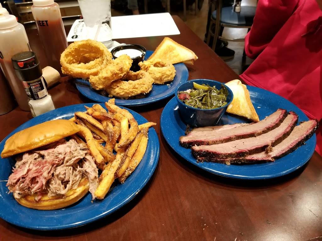 MOJO Federal Swine & Spirits | restaurant | 130 S Tennessee Ave, Lakeland, FL 33801, USA | 8639374226 OR +1 863-937-4226