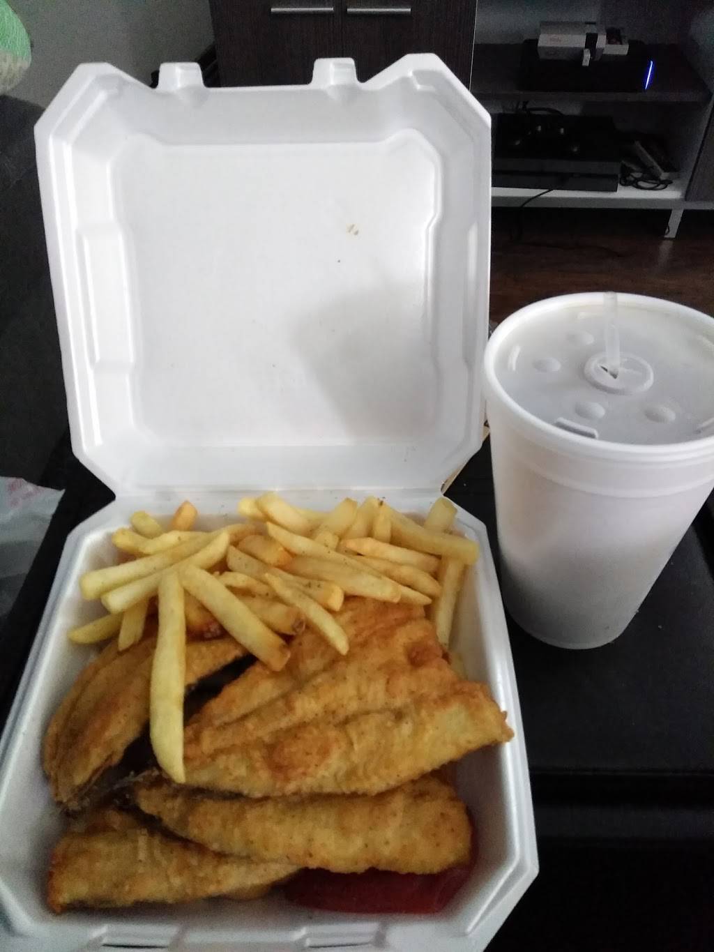 Marys Carryout | restaurant | 3529 Dolfield Ave, Baltimore, MD 21215, USA | 4105781550 OR +1 410-578-1550