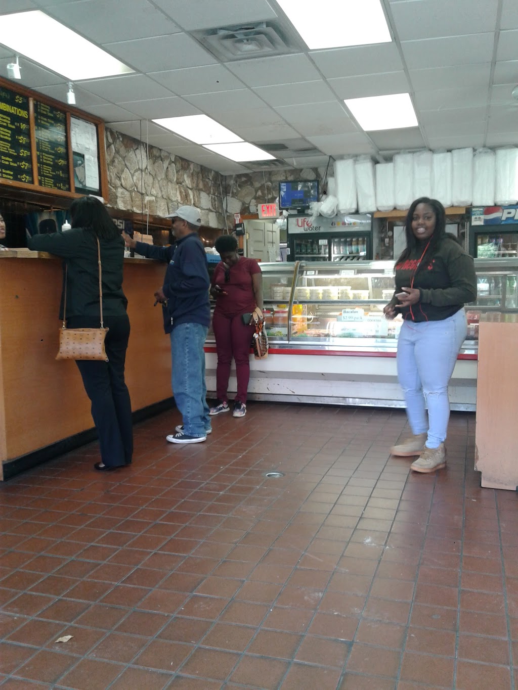 New Fish Plus | restaurant | 573 Martin Luther King Dr, Jersey City, NJ 07304, USA | 2014346646 OR +1 201-434-6646