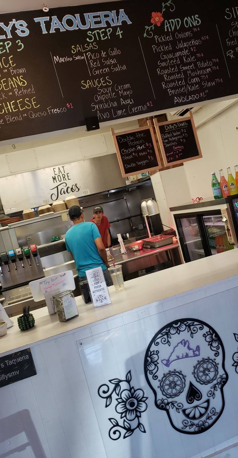Dillys Taqueria | restaurant | 12 Circuit Ave, Oak Bluffs, MA 02557, USA | 5086879171 OR +1 508-687-9171