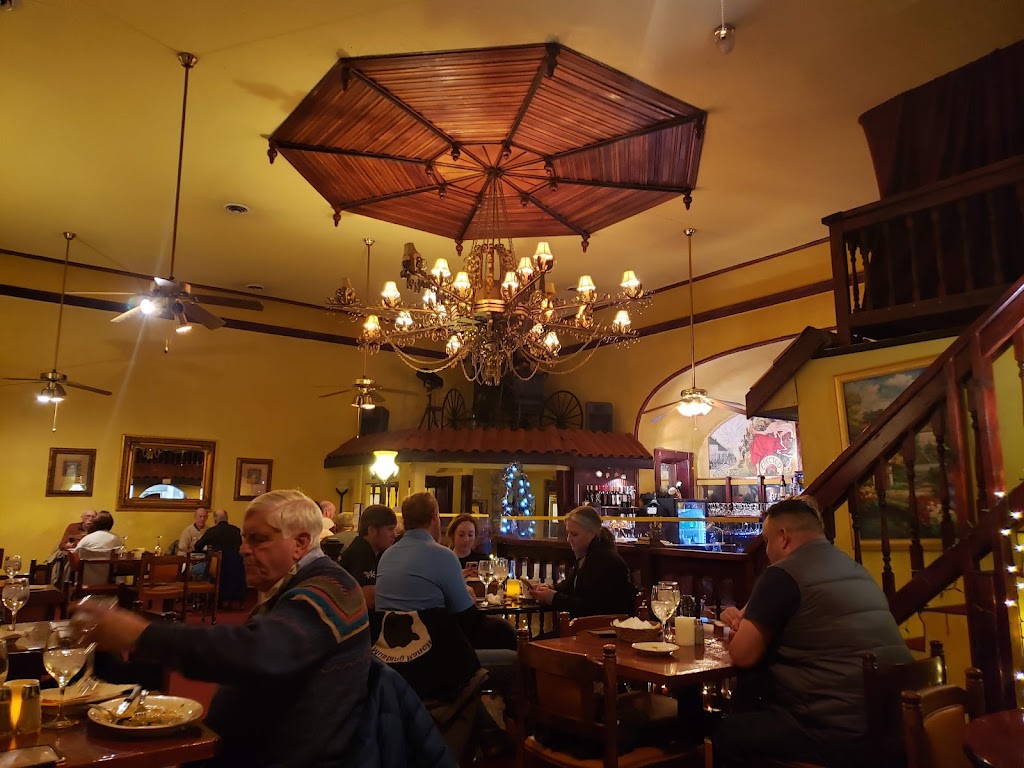 Rinos Italian Restaurant | restaurant | 400 E Main St, Trinidad, CO 81082, USA | 7198450949 OR +1 719-845-0949