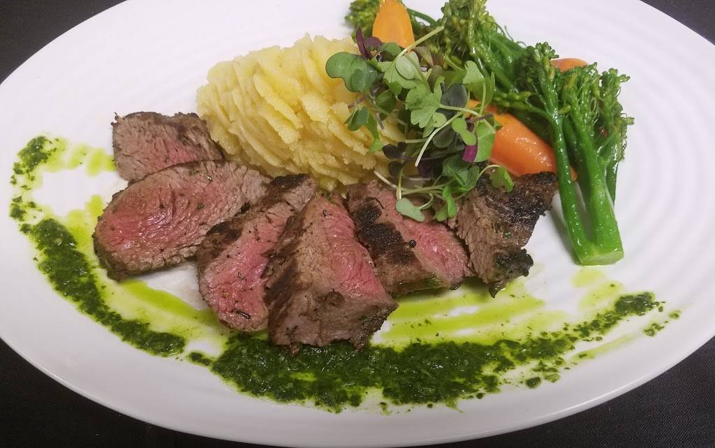 Harvest Restaurant | restaurant | 4051 E Main St, St. Charles, IL 60174, USA | 6305846300 OR +1 630-584-6300