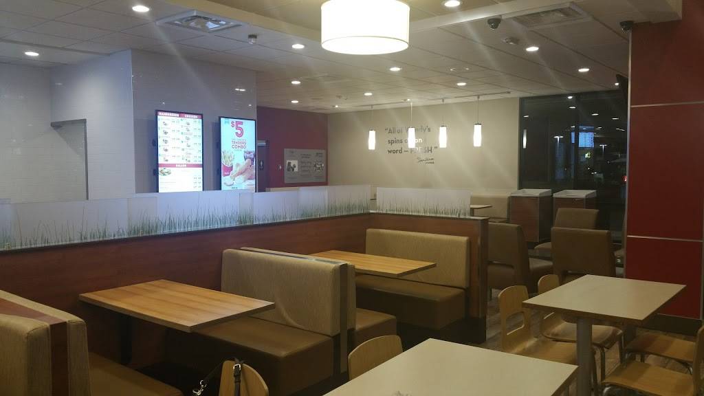 Wendys | restaurant | 14181 US-395, Victorville, CA 92392, USA | 7602433578 OR +1 760-243-3578