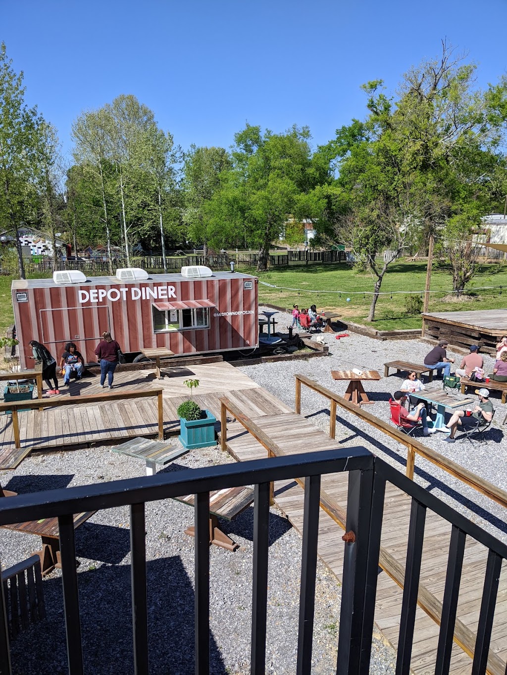 Midtown Depot | restaurant | 116 Livingston St, Jackson, MS 39202, USA | 6017180007 OR +1 601-718-0007