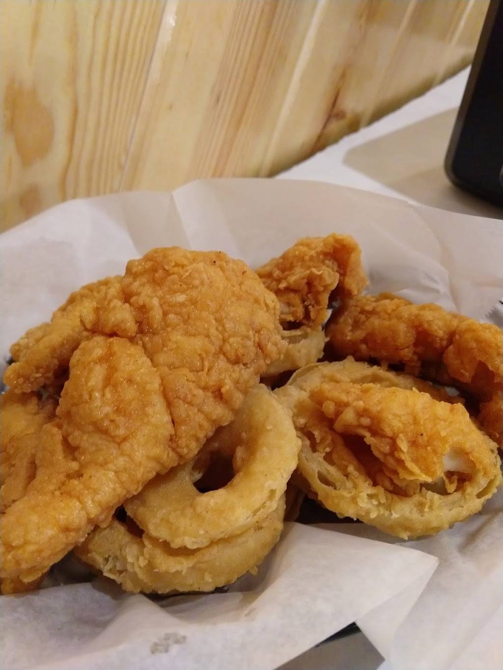 Wild Crab Seafood | restaurant | 275 Park Terrace Dr Suite 200, Columbia, SC 29212, USA | 8036618888 OR +1 803-661-8888