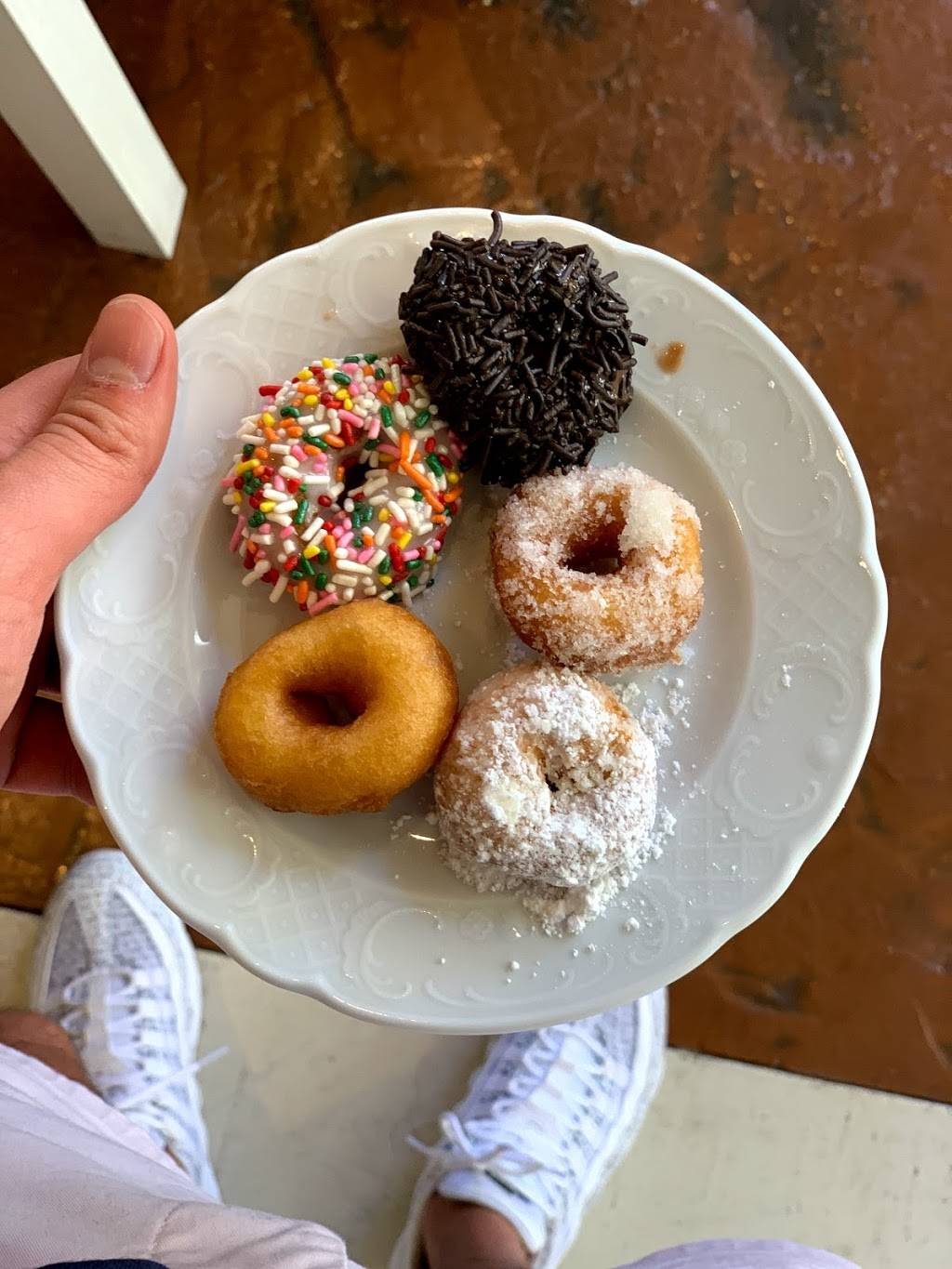 Veranda | restaurant | 3960 S Las Vegas Blvd, Las Vegas, NV 89119, USA | 7026325121 OR +1 702-632-5121