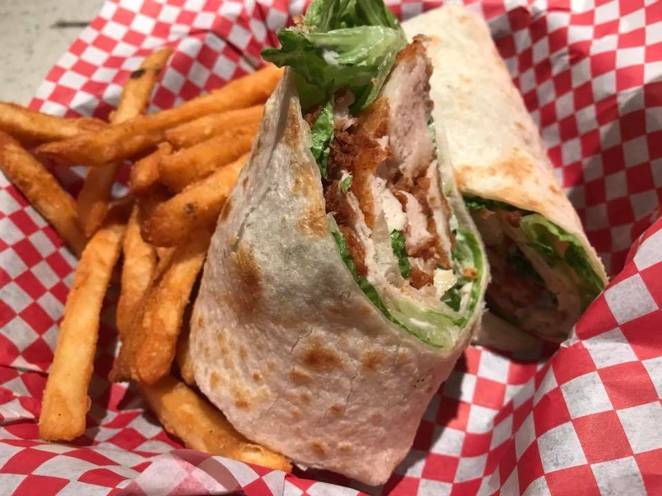 RiVive Pool Bar & Grill | restaurant | Beach Quarters Resort, 501 Atlantic Ave, Virginia Beach, VA 23451, USA | 7574223186 OR +1 757-422-3186