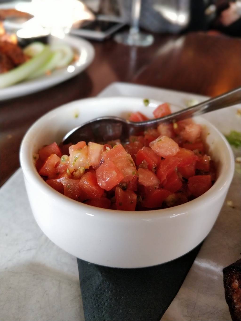 The Ravens Nest Pub & Restaurant | restaurant | 998 Main St, Walpole, MA 02081, USA | 5087349377 OR +1 508-734-9377