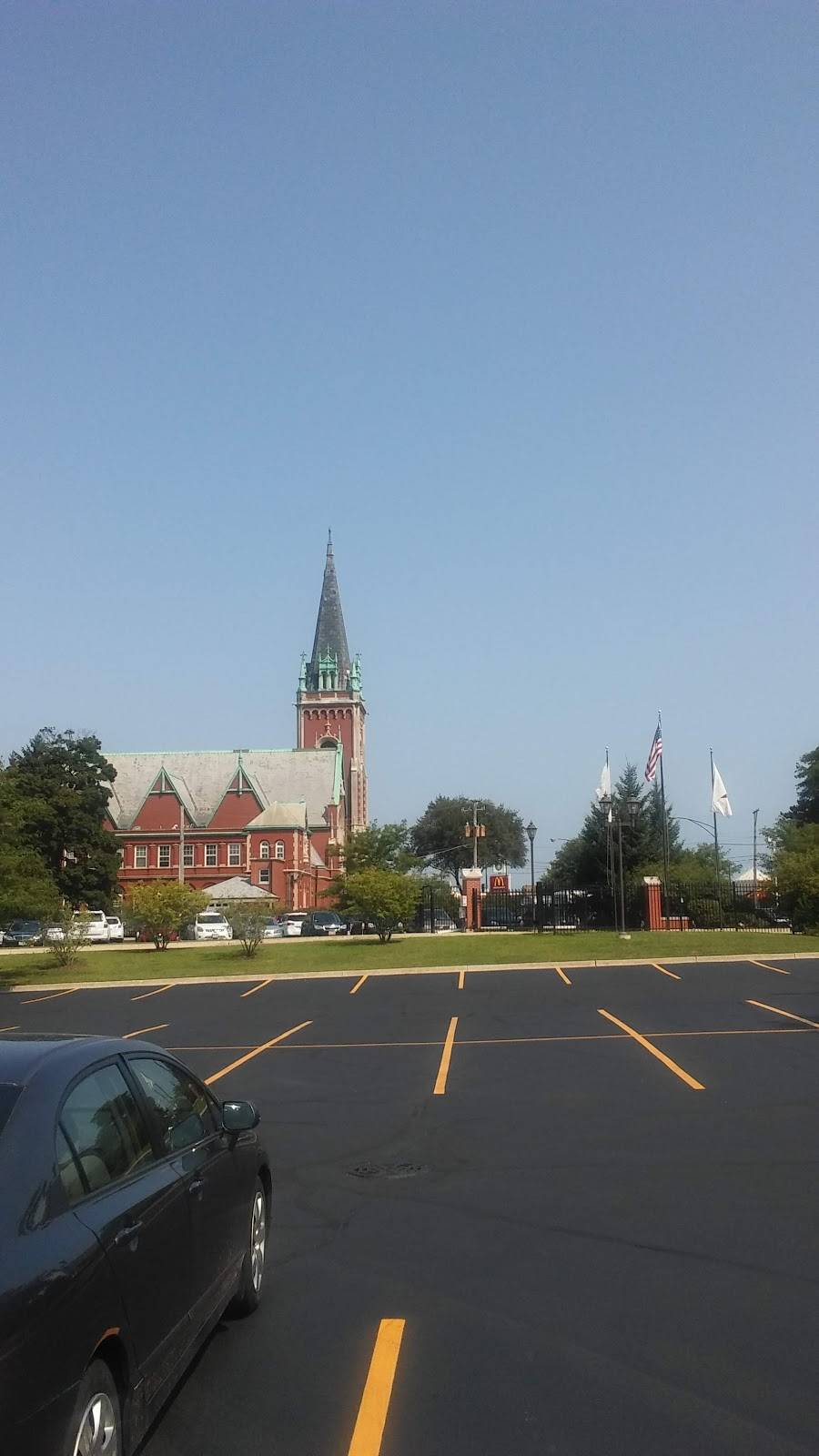 Greenhouse Inn Restaurant | restaurant | 6300 N Ridge Ave, Chicago, IL 60660, USA | 7732734182 OR +1 773-273-4182