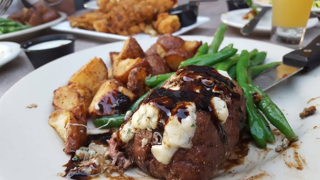 Gruene River Grill | restaurant | 3003, 1259 Gruene Rd, New Braunfels, TX 78130, USA | 8306242300 OR +1 830-624-2300