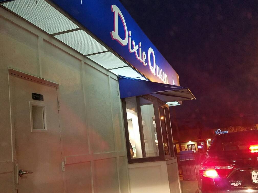 Dixie Queen | restaurant | 380 Stateline Rd W, Southaven, MS 38671, USA | 6624704707 OR +1 662-470-4707