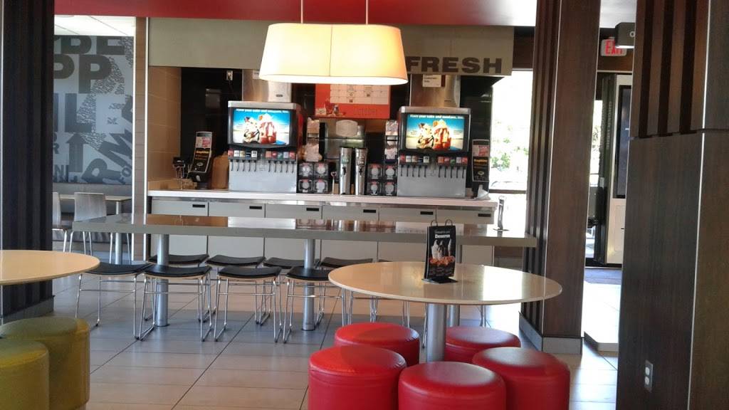 McDonalds | cafe | 604 67th St Cir E, Bradenton, FL 34208, USA | 9417474979 OR +1 941-747-4979